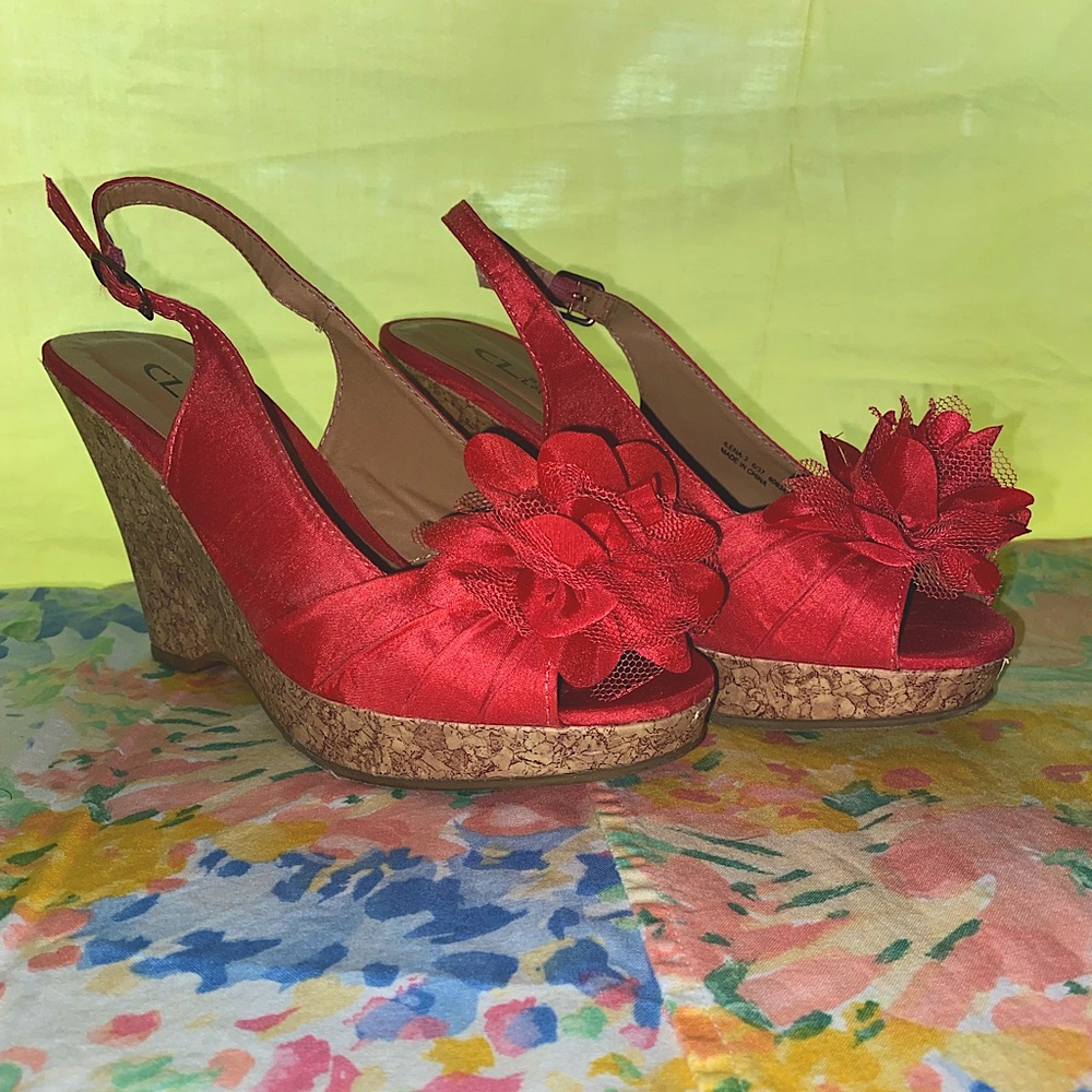 CL by Laundry Wedge Sandal - Ileana